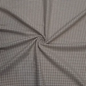 پارچه لباس عرض 1.5 متر مدل کشمیر طرح پیردوپل رنگ قهوه‌ای