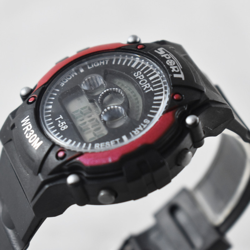 ساعت مچی دیجیتال پسرانه مدل 210GE