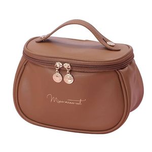 نقد و بررسی کیف لوازم آرایش زنانه مدل T-100 توسط خریداران