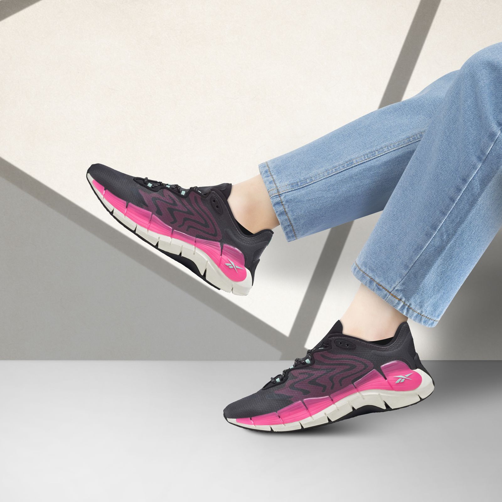 کفش مخصوص دویدن زنانه ریباک مدل H05715 -  - 11