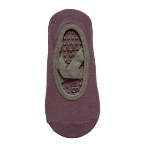 جوراب ورزشی زنانه مدل پیلاتس استپ دار رنگ بنفش