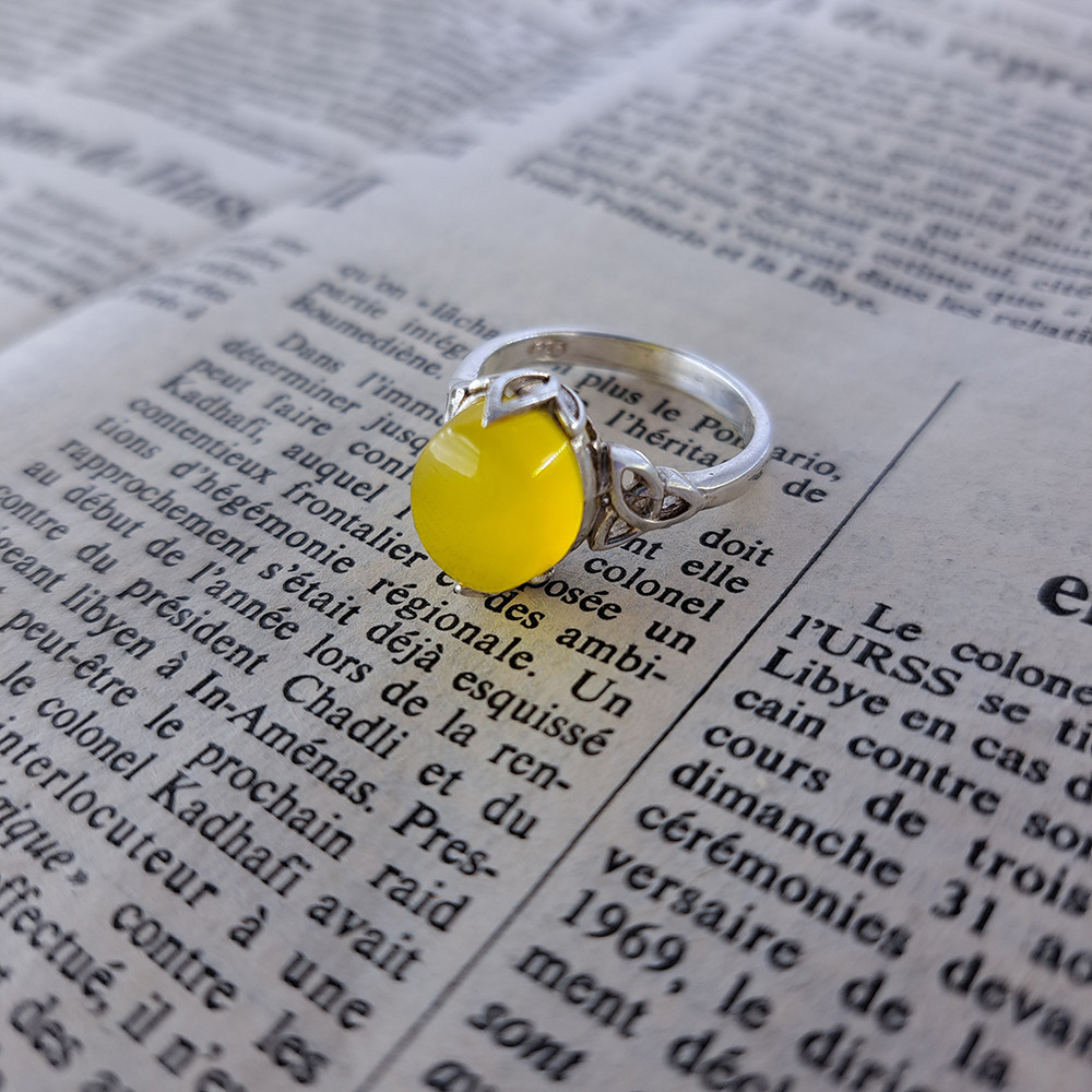 انگشتر نقره زنانه ملک زیور مدل عقیق شرف شمس طرح نیلوفر انگشتر نقره زنانه ملک زیور مدل عقیق شرف شمس طرح نیلوفر