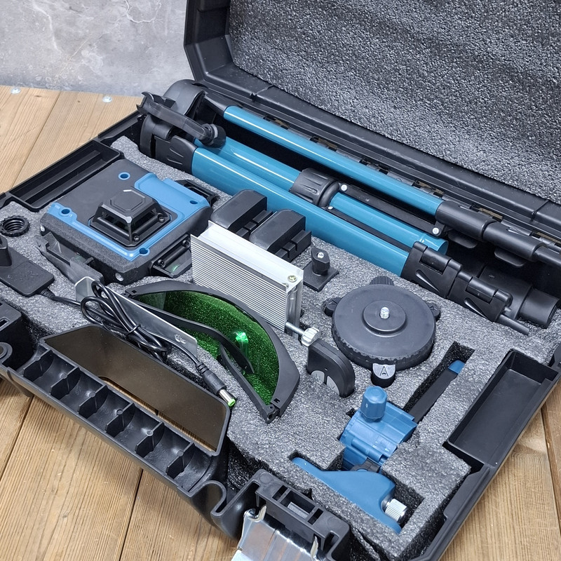 تراز لیزری صنعتی باس مدل BS16LI مجموعه 11 عددی