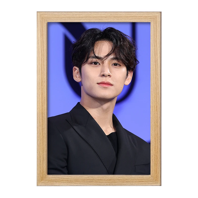 تابلو خندالو مدل مینگیو گروه سونتین Seventeen  کد 21637