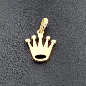 آویز گردنبند طلا 18 عیار زنانه سین سان مدل تاج SN1652