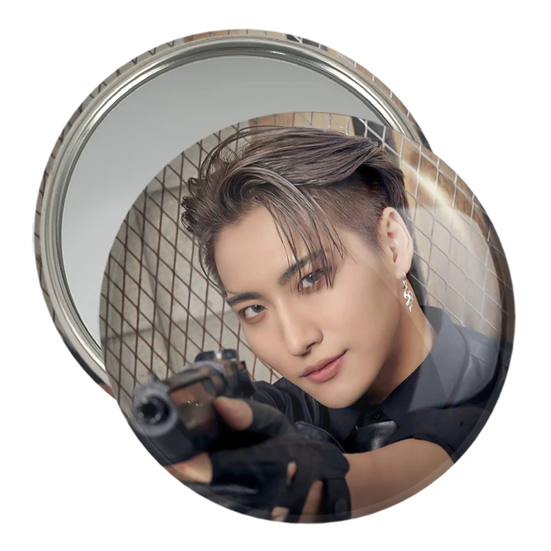 آینه جیبی خندالو مدل سونگهوا گروه ایتیز ATEEZ  کد 21267