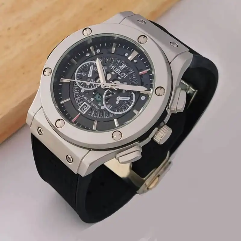 ساعت مچی عقربه‌ای مردانه هابلوت مدل بیگ بنگ Tm