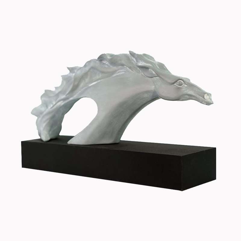 مجسمه مدل رخش