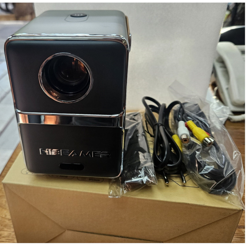 مینی ویدئو پروژکتور هایبیمر مدل  P61