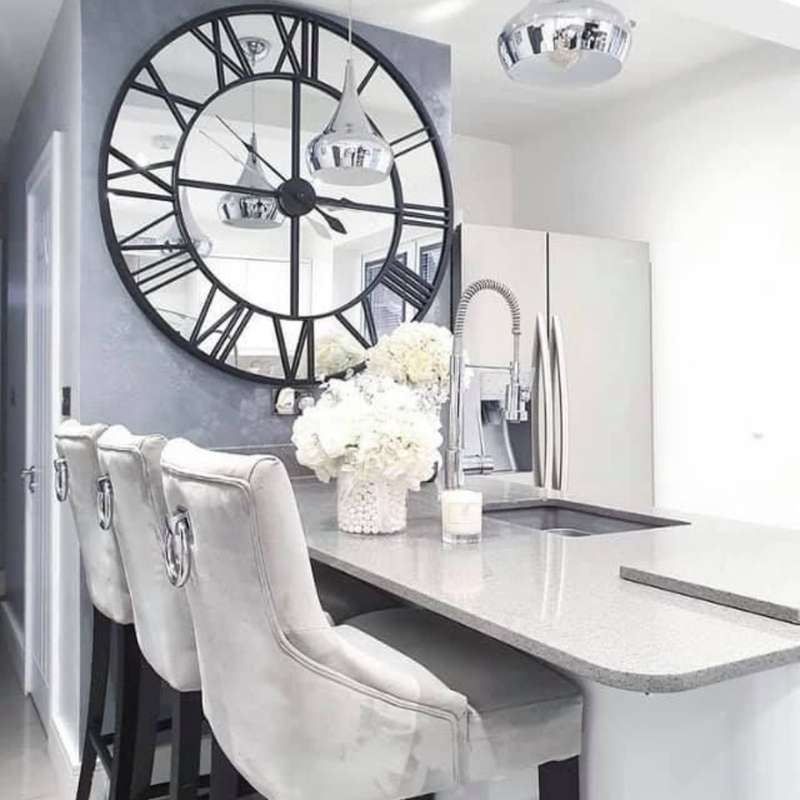 ساعت اینه ای پریناز شاپ مدل modern004