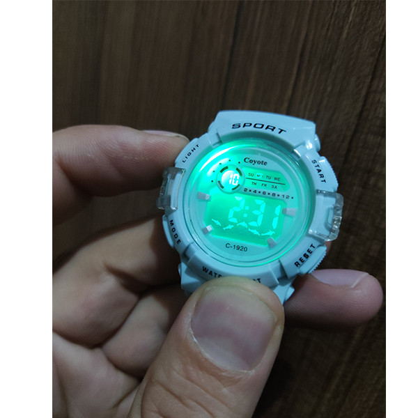 ساعت مچی دیجیتال مدل COYOTE چراخ دار