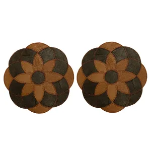 رومیزی مدل چرم طبیعی طرح گل هندسی کد 0080 مجموعه 2 عددی