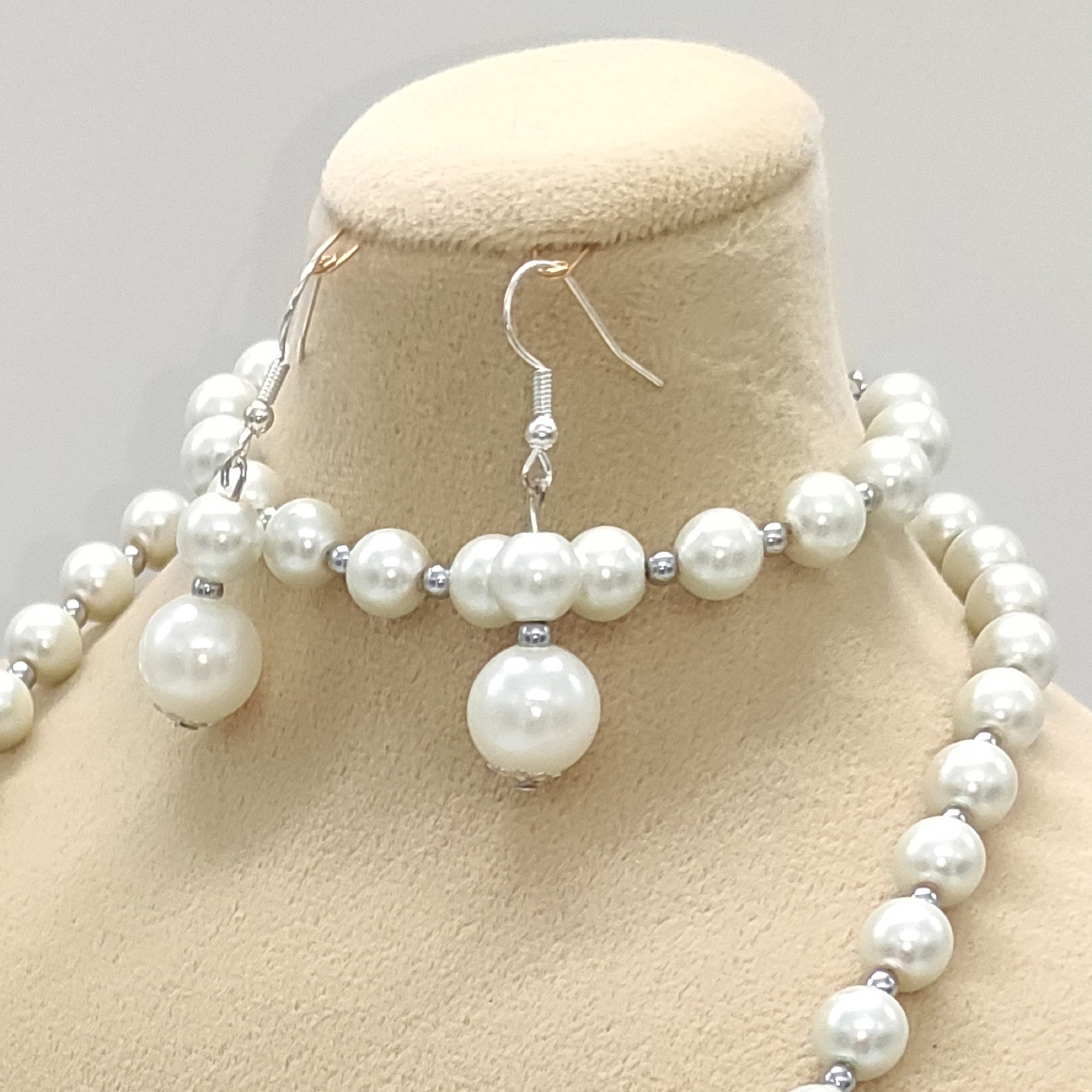 نیم ست زنانه مدل مروارید و حدید