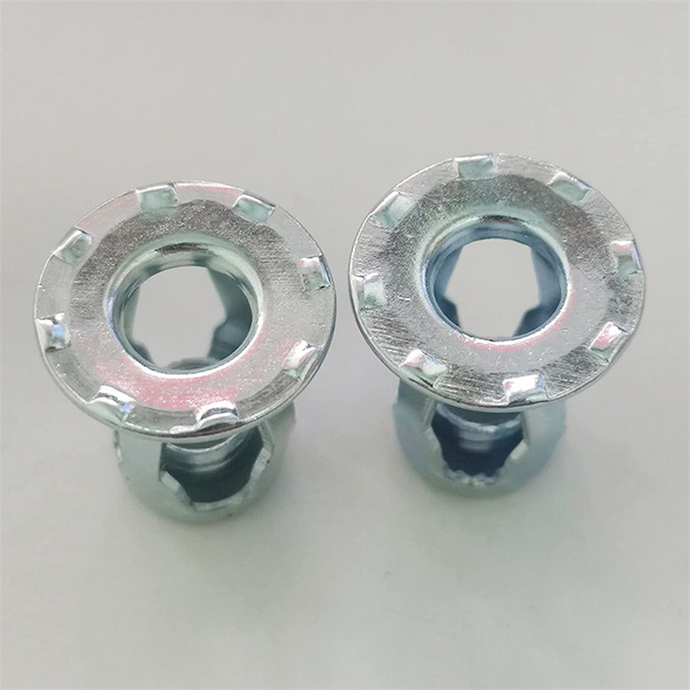 مهره پرچ شو خودکار مدل M4 بسته 50 عددی