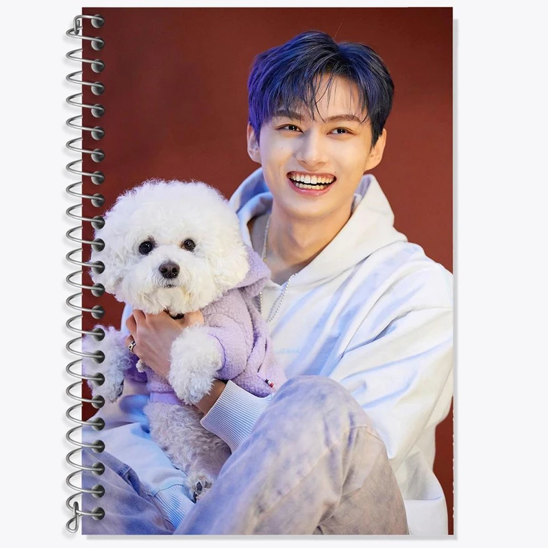 دفتر زبان 50 برگ خندالو مدل دو خط طرح جان هی گروه سونتین Seventeen کد 12489