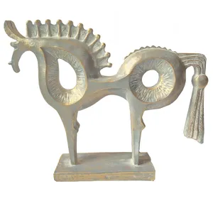 مجسمه مدل اسب 