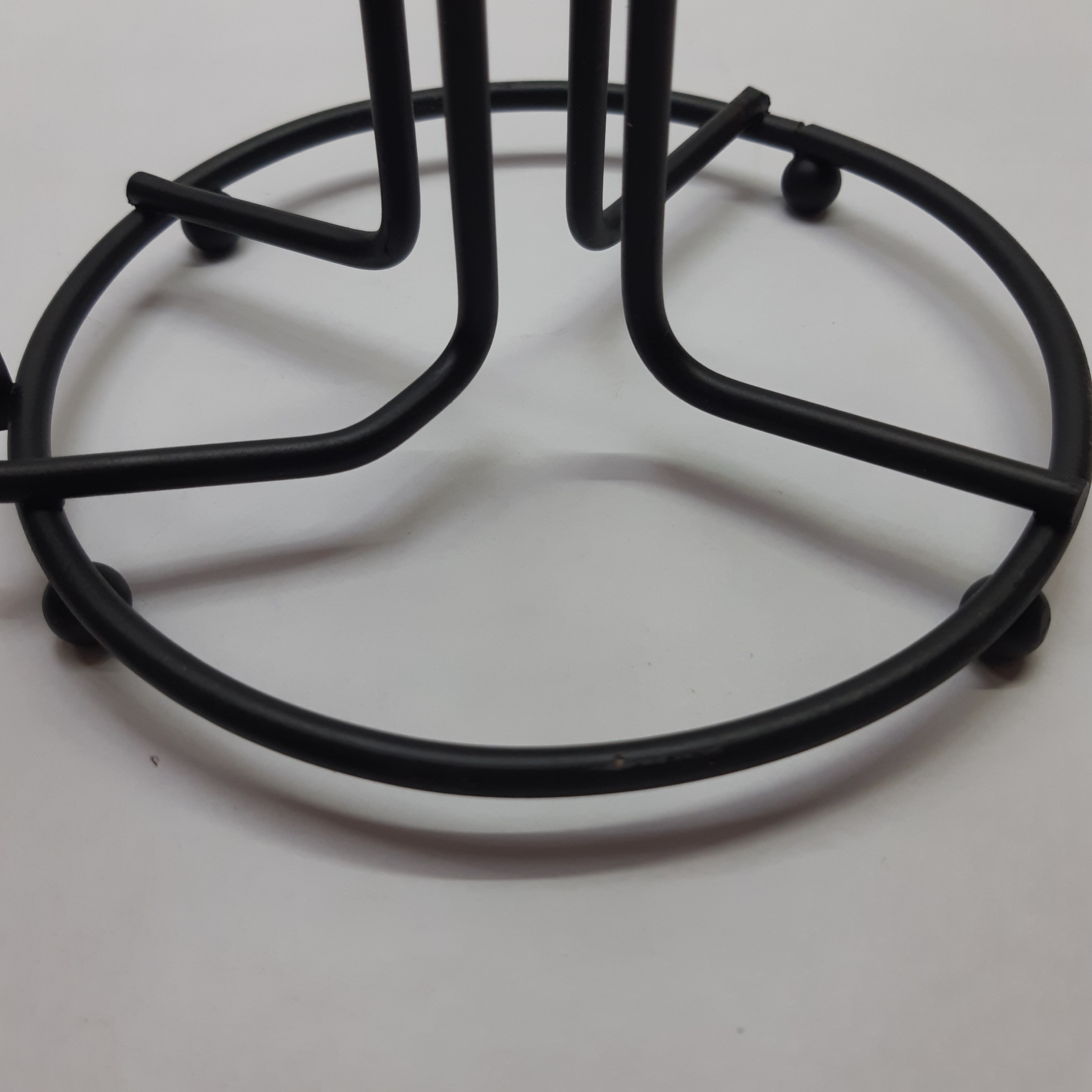 پایه رول دستمال کاغذی مدل BMD