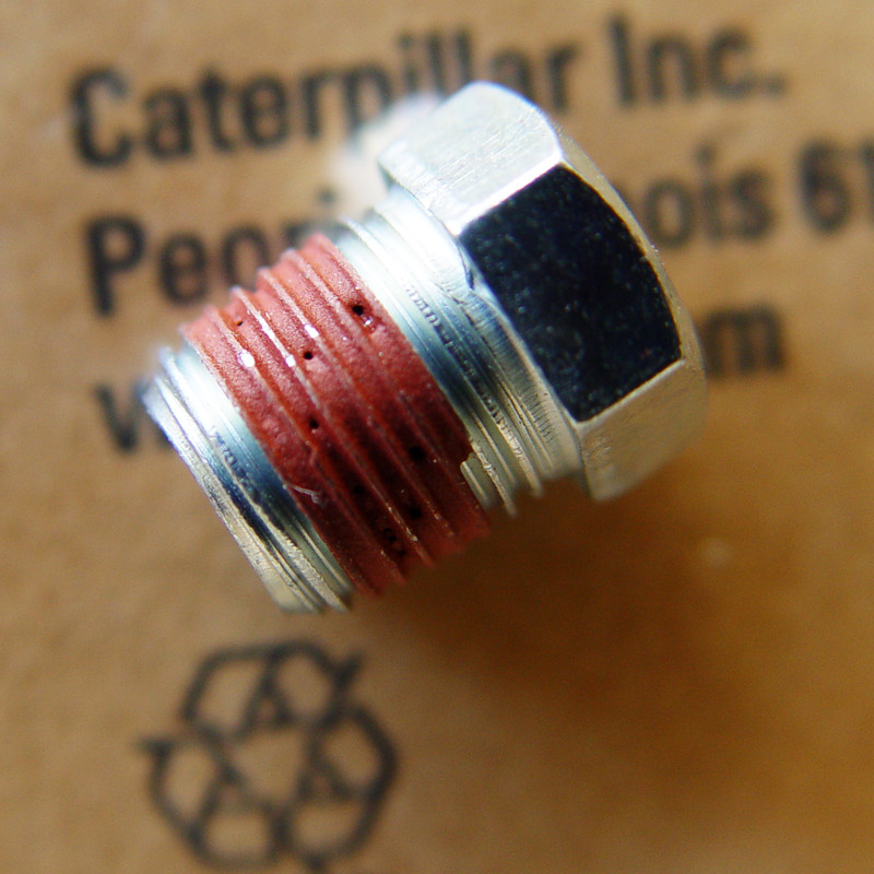 پلاگ ماشین آلات کاترپیلار کد 8T6764