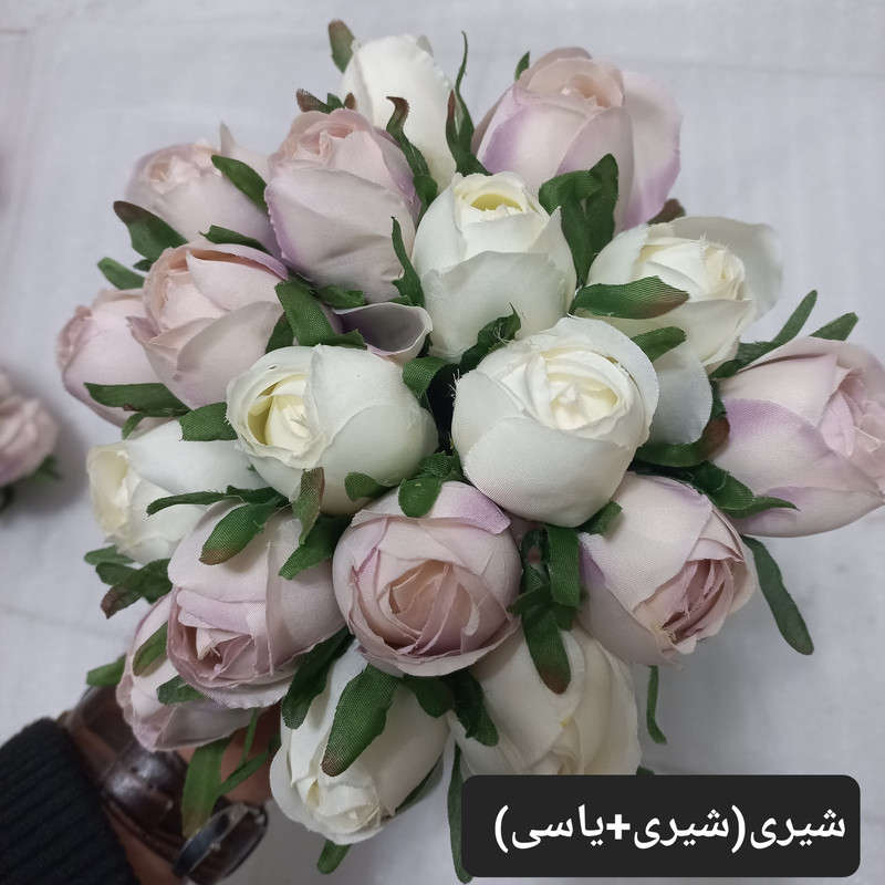 گل مصنوعی مدل رز غنچه مجموعه 18 عددی
