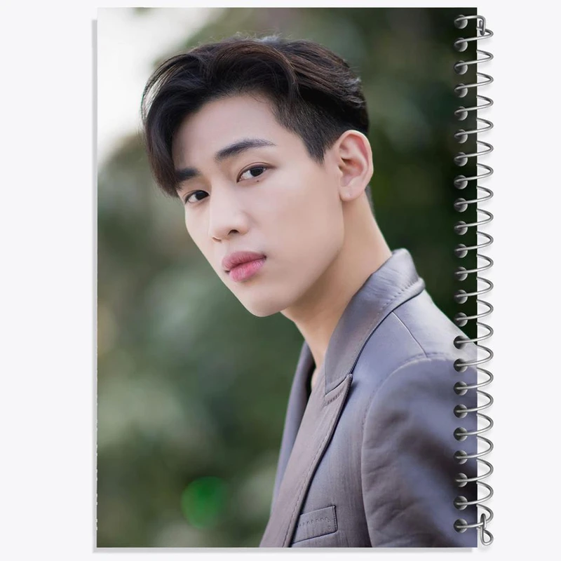 دفتر نقاشی 50 برگ خندالو مدل بم بم گروه گات سون GOT7 کد 20922