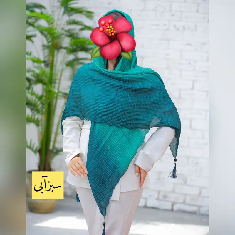 روسری زنانه مدل شنی طیفی منگوله دار