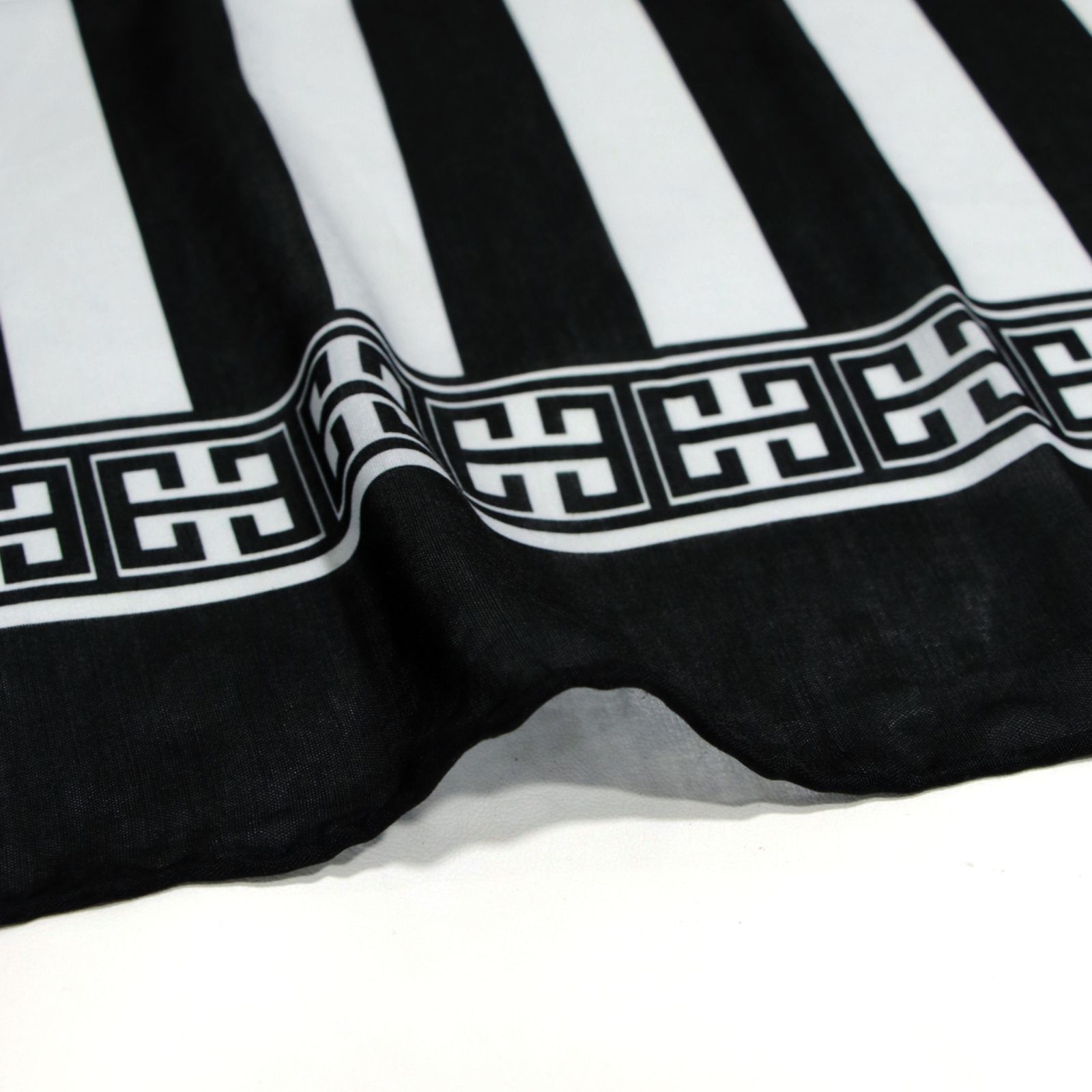 روسری زنانه مدل نخی حاشیه دار دست دوز کد 6080 - - 6