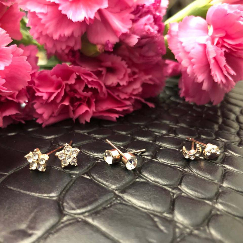 گوشواره زنانه مدل آریا میخی کد 27 مجموعه سه عددی