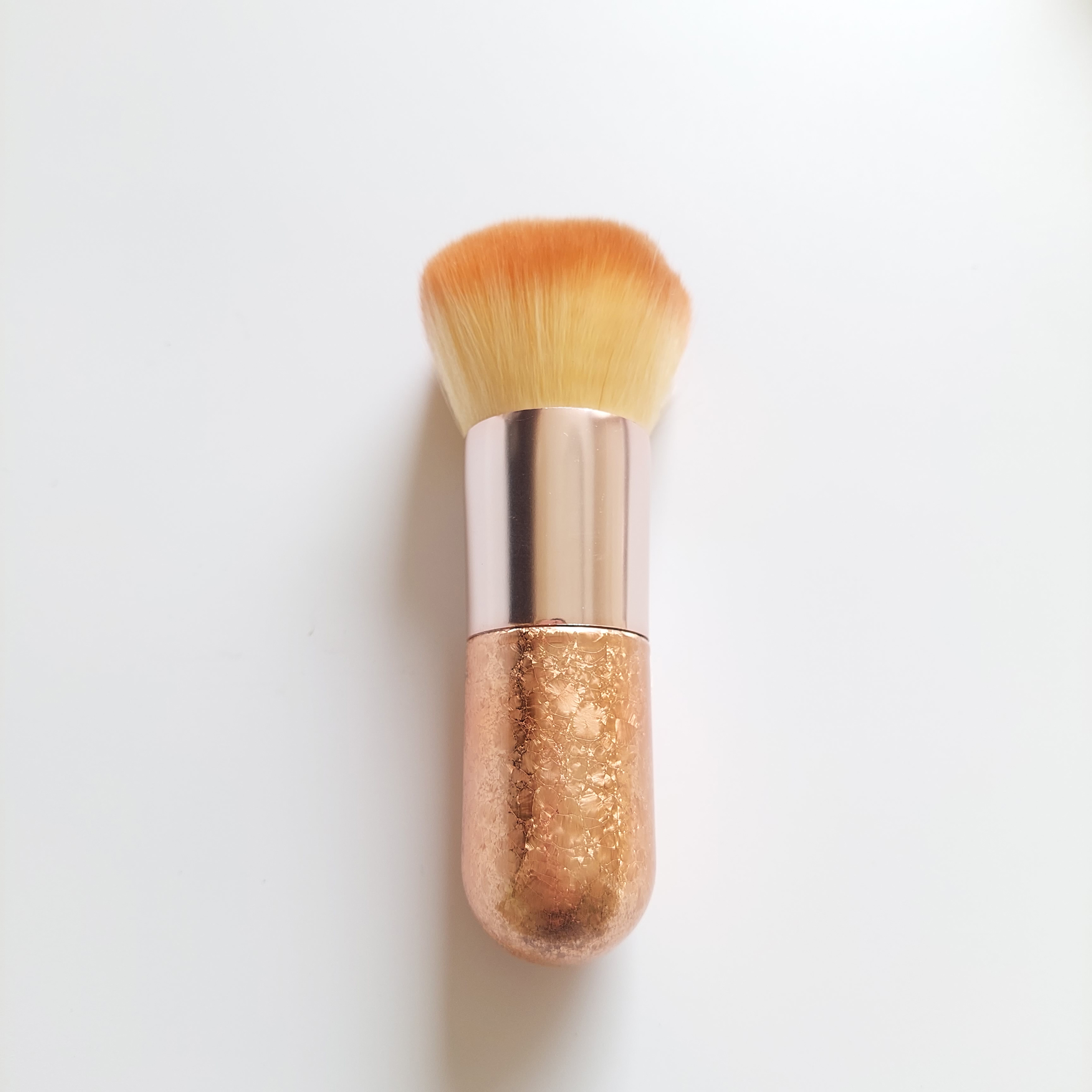 برس رژگونه مدل B101