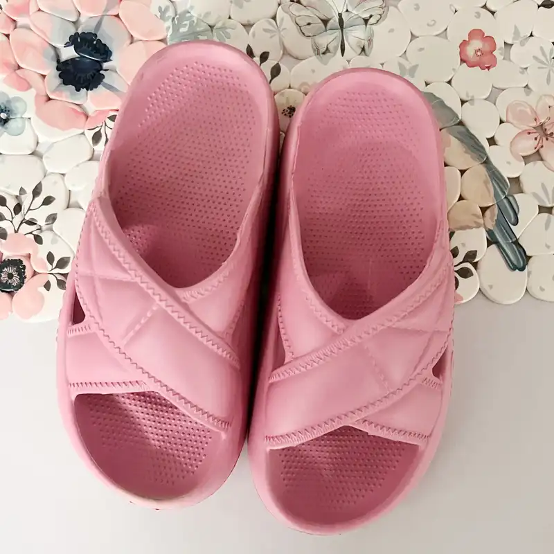 دمپایی زنانه مدل سبلان 023500000