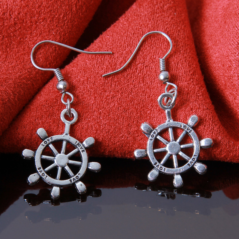 گوشواره دخترانه بازرگانی میلادی کد GZN_085 گوشواره دخترانه بازرگانی میلادی کد GZN_085