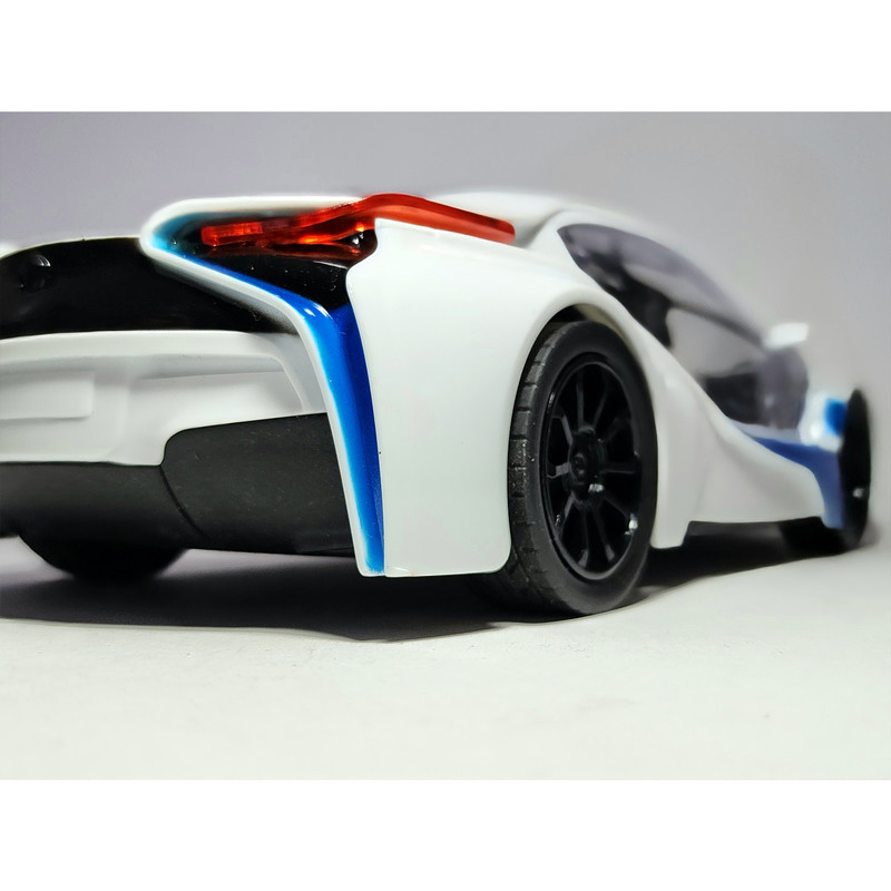 ماشین بازی کنترلی مدل BMW پدال دار طرح i8