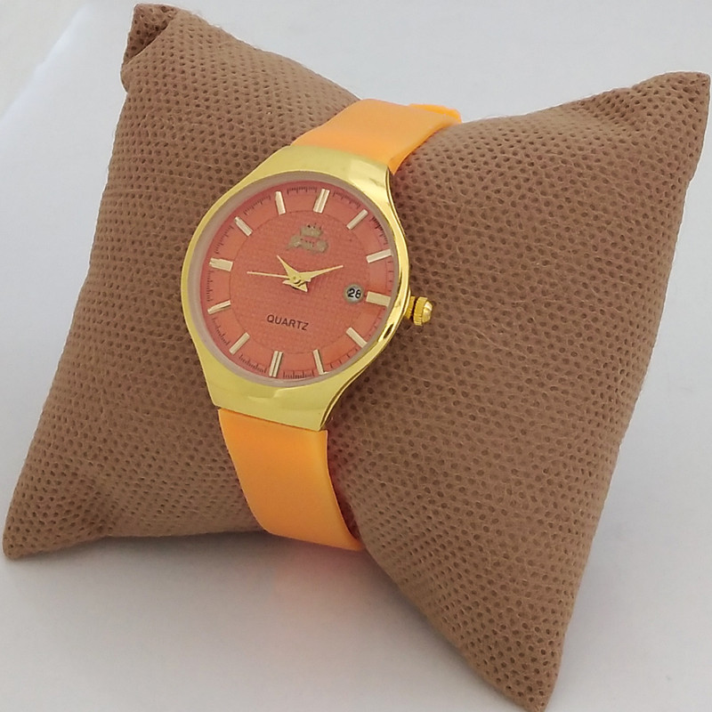 ساعت مچی عقربه ای دخترانه مدل بندسیلیکونی اسپرت رنگی کد VIOLET 1 ساعت مچی عقربه ای دخترانه مدل بندسیلیکونی اسپرت رنگی کد VIOLET 1