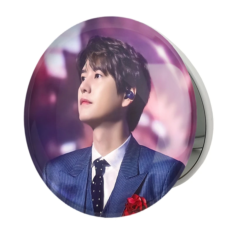 آینه جیبی خندالو طرح کیوهیون گروه سوپر جونیور Super Junior مدل تاشو کد 21443 