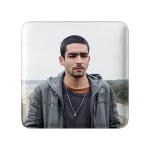 مگنت خندالو مدل عمر سریال نخبه Elite کد 26064