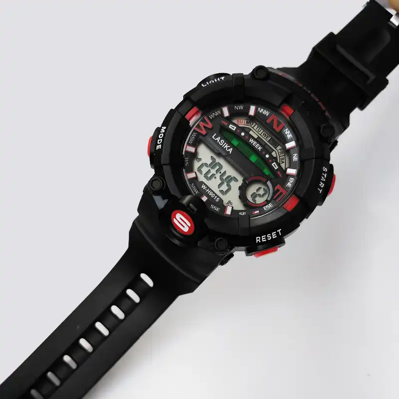 ساعت مچی دیجیتال والار مدل اسپرت چراغ دار کد 10.20