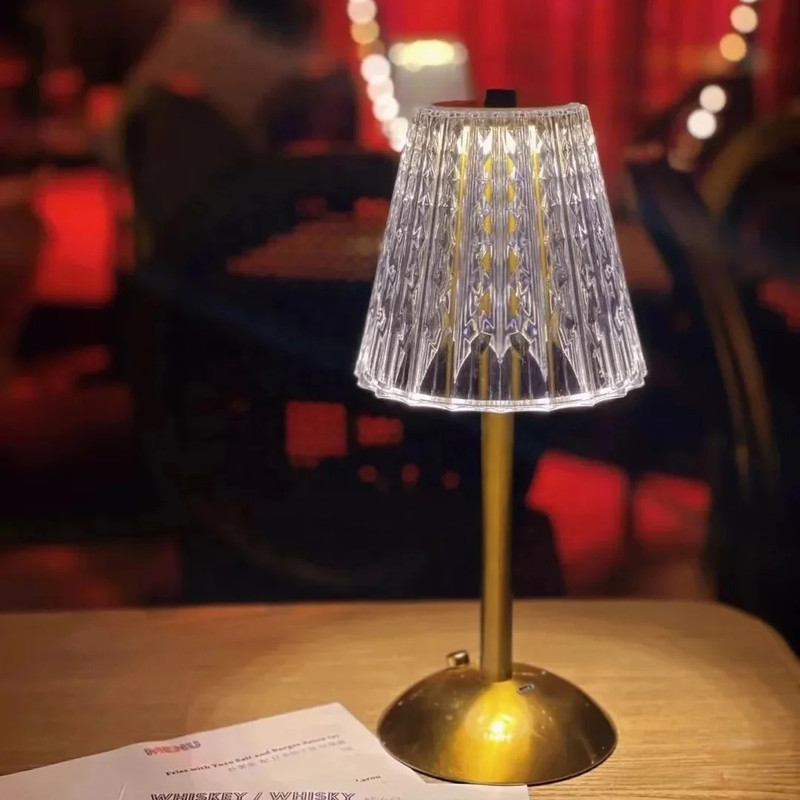 آباژور رومیزی بی ال مدل کارتل