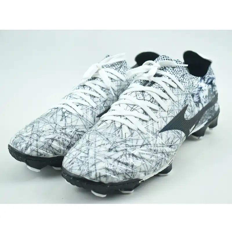 کفش فوتبال مردانه مدل استوک دار کد C-8222