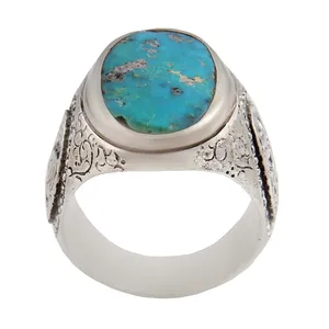 انگشتر نقره مردانه بازرگانی میلادی مدل سنگ فیروزه طبیعی نیشابور رکاب دست ساز سیاه قلم کد AM_1804