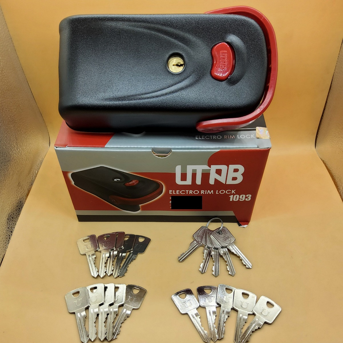 قفل برقی یوتاب مدل 1093 قفل برقی یوتاب مدل 1093