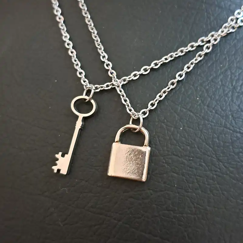 گردنبند مدل قفل و کلید بسته 2 عددی