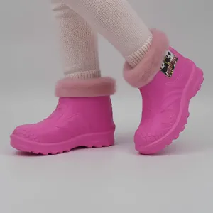 نیم بوت دخترانه مدل خزدار کد P.08