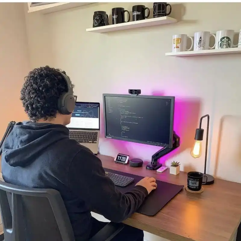 میز کامپیوتر دینیال کد 0145