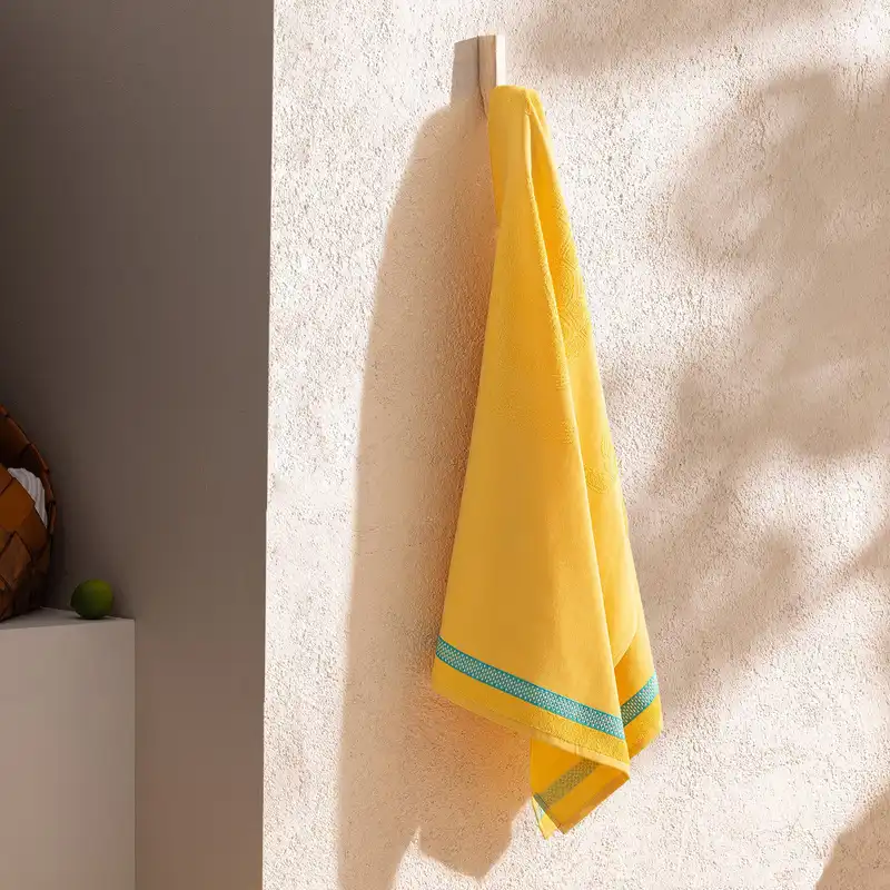 حوله مادام کوکو مدل Tortue715 سایز 70x150 سانتی متر