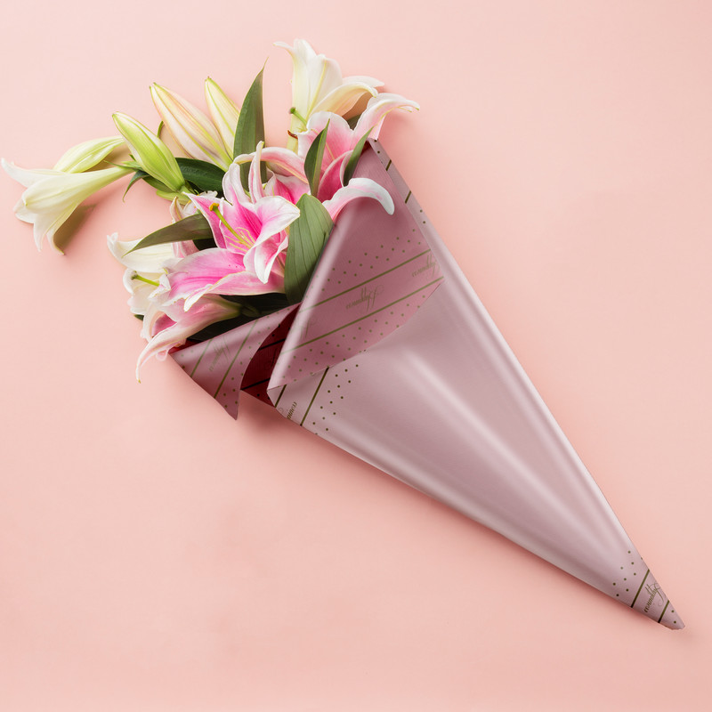 کاغذ کادو طرح دورو 3007 سایز 50*70 سانتی متر بسته 20 عددی