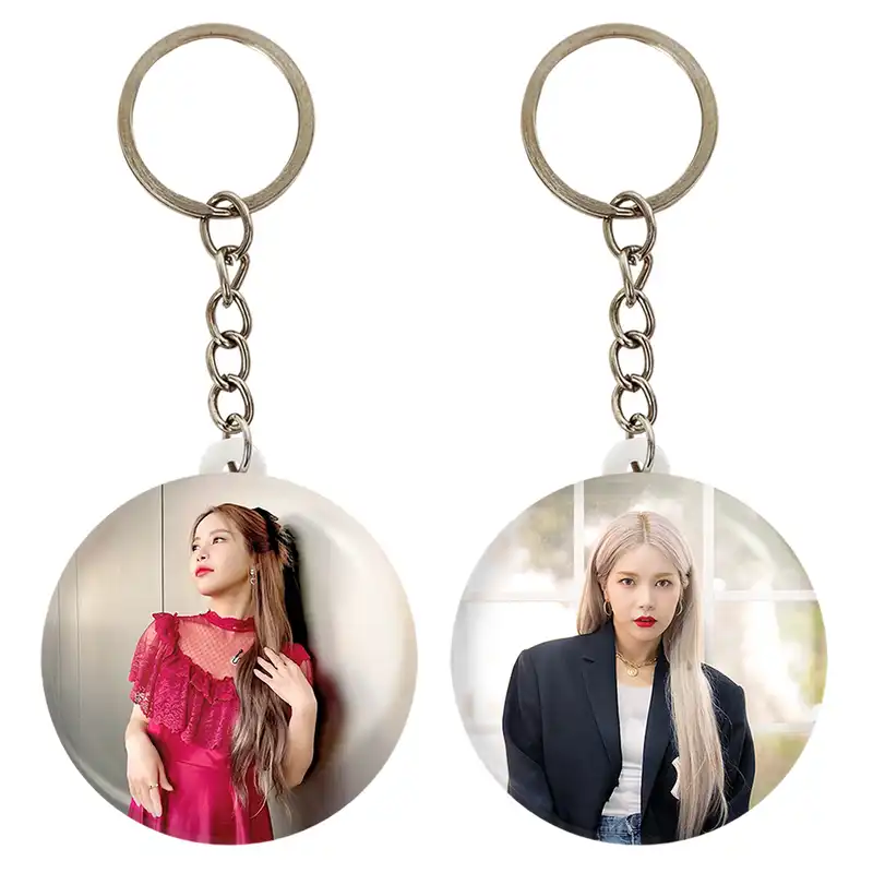 جاکلیدی خندالو مدل سولار گروه مامامو Mamamoo کد 1940819401 مجموعه 2 عددی