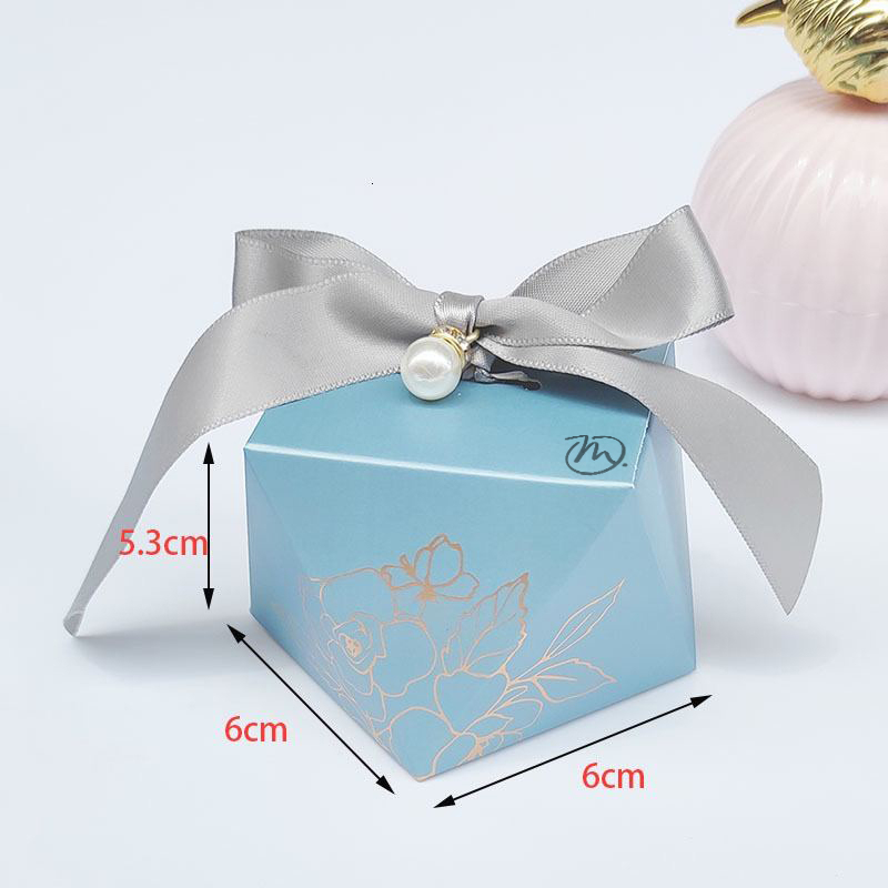 گوشواره طلا 18 عیار زنانه مدوپد مدل اشک کد GA1-10091