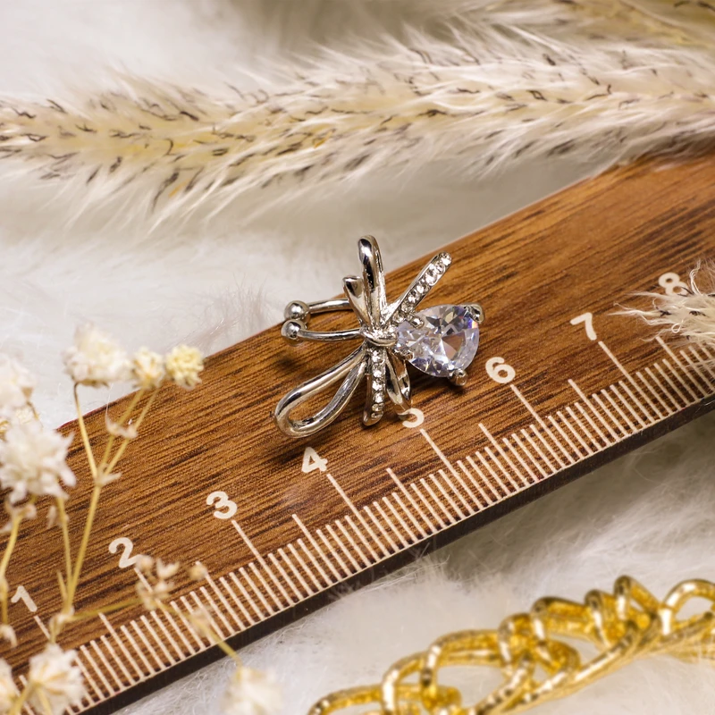 عکس شماره 4 : پیرسینگ گوش زنانه ماصرم مدل لاله گوشی کد er2069