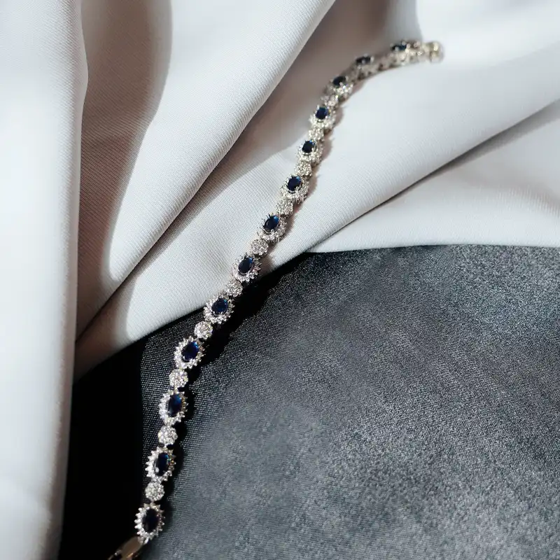 دستبند نقره زنانه جی تی ای مدل جی نایس