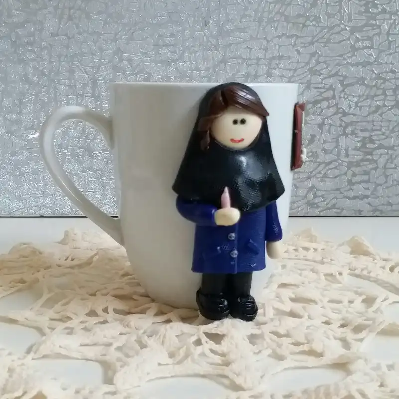 ماگ مدل خانم معلم L996