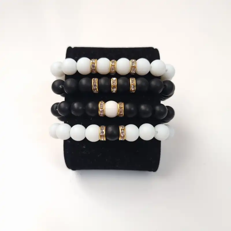 دستبند کد 108 مجموعه 4 عددی